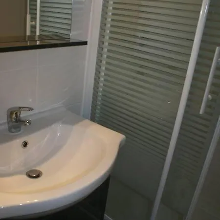 77, Heliopolis L Au Village Naturiste